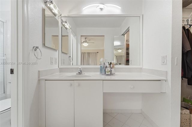 1004 Golden Cane Dr, Weston, FL 33327