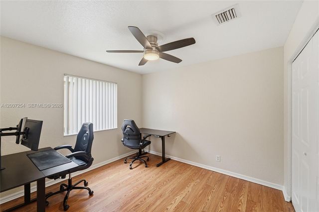 1004 Golden Cane Dr, Weston, FL 33327