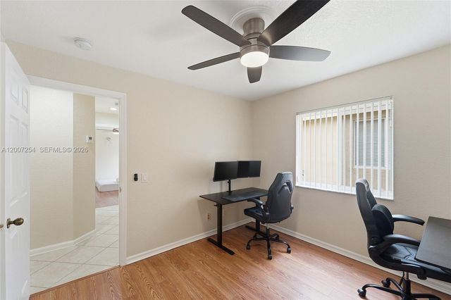 1004 Golden Cane Dr, Weston, FL 33327