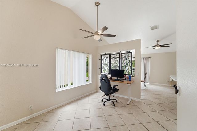 1004 Golden Cane Dr, Weston, FL 33327