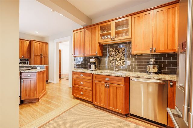 21 Rundel Park, Rochester, NY 14607