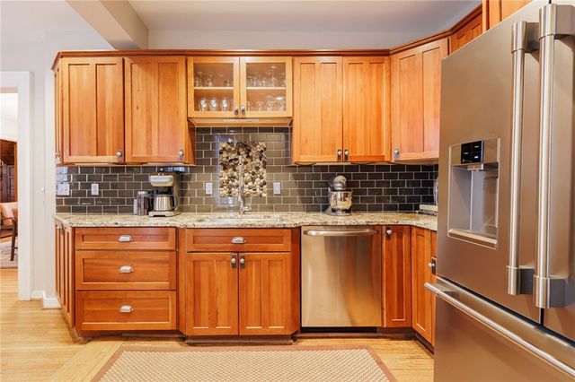 21 Rundel Park, Rochester, NY 14607