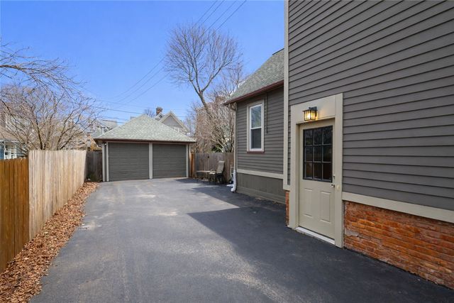 21 Rundel Park, Rochester, NY 14607