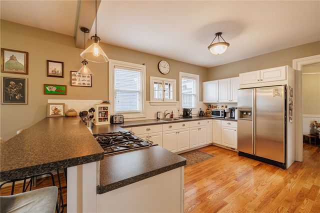 21 Rundel Park, Rochester, NY 14607