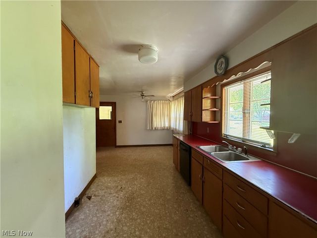 151 Durst Drive NW, Warren, OH 44483