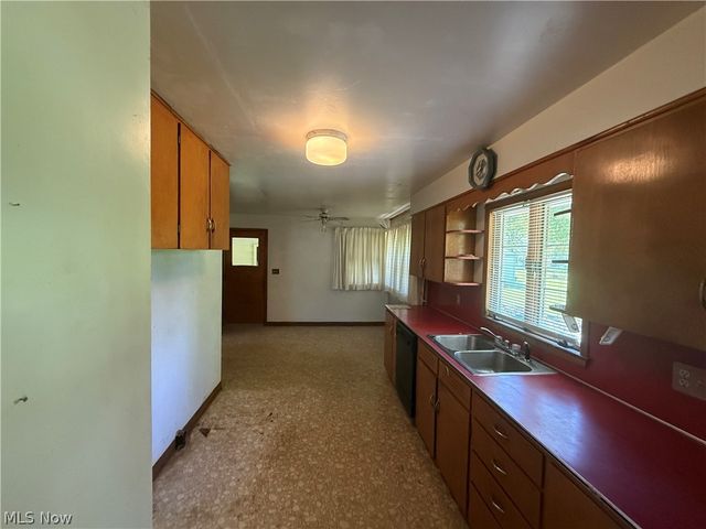 151 Durst Drive NW, Warren, OH 44483
