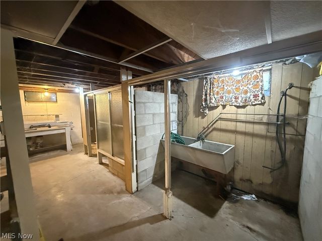 151 Durst Drive NW, Warren, OH 44483