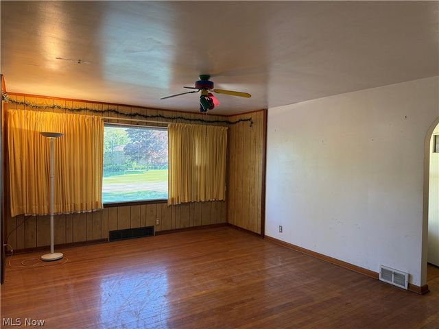 151 Durst Drive NW, Warren, OH 44483