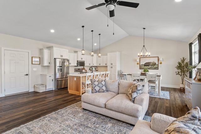245 Auseon Court, Hillsdale City, MI 49242