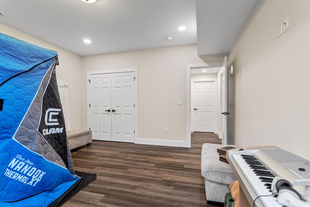 245 Auseon Court, Hillsdale City, MI 49242