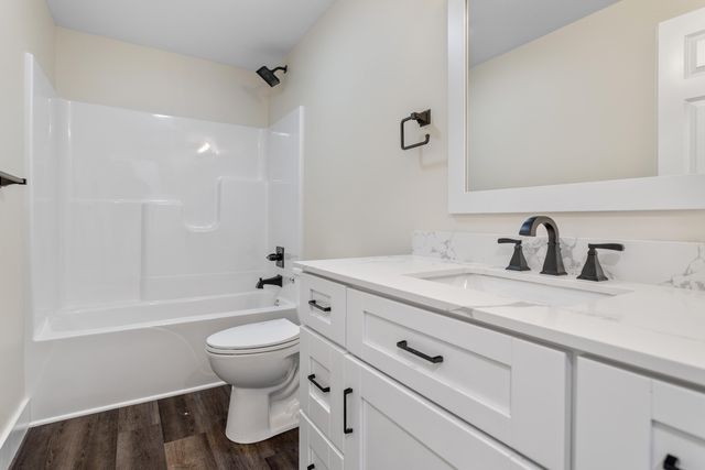 245 Auseon Court, Hillsdale City, MI 49242