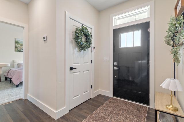 245 Auseon Court, Hillsdale City, MI 49242