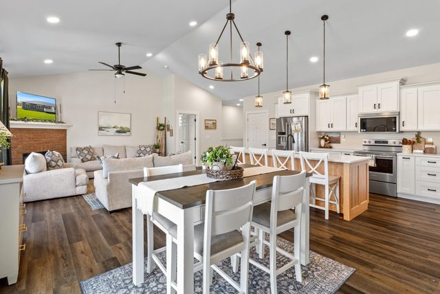 245 Auseon Court, Hillsdale City, MI 49242