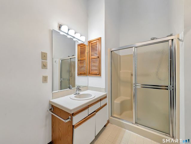 43 Woodbury Hill 43, Woodbury, CT 06798