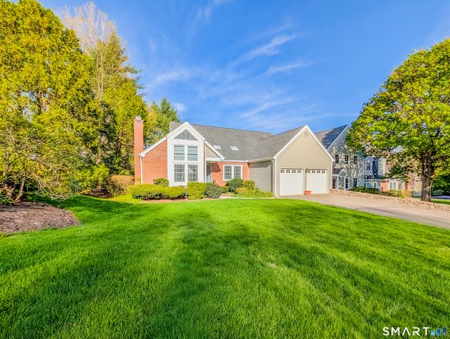43 Woodbury Hill 43, Woodbury, CT 06798