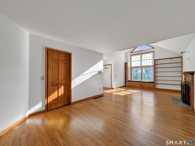 43 Woodbury Hill 43, Woodbury, CT 06798
