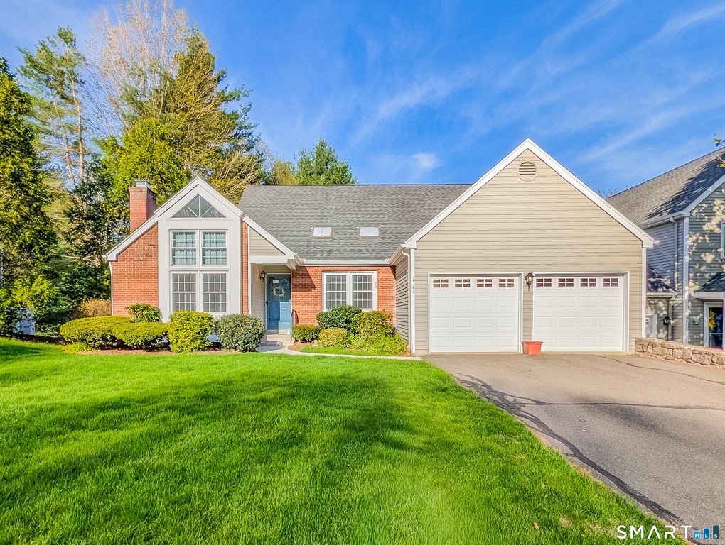 43 Woodbury Hill 43, Woodbury, CT 06798