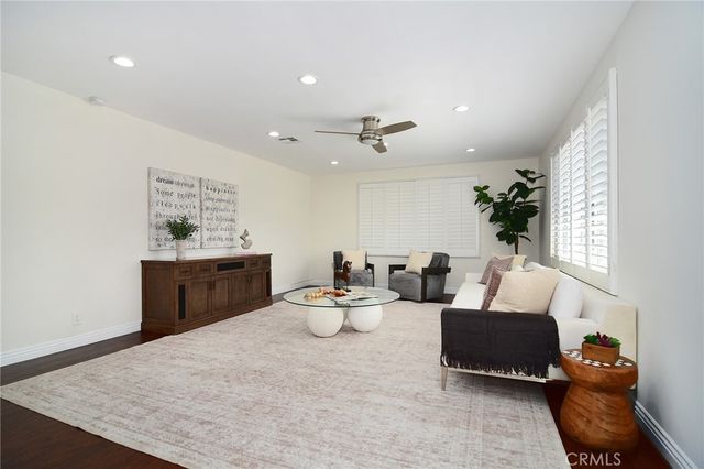 6617 Nevada, Woodland Hills, CA 91303