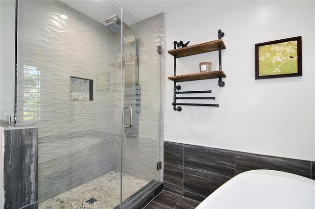 6617 Nevada, Woodland Hills, CA 91303
