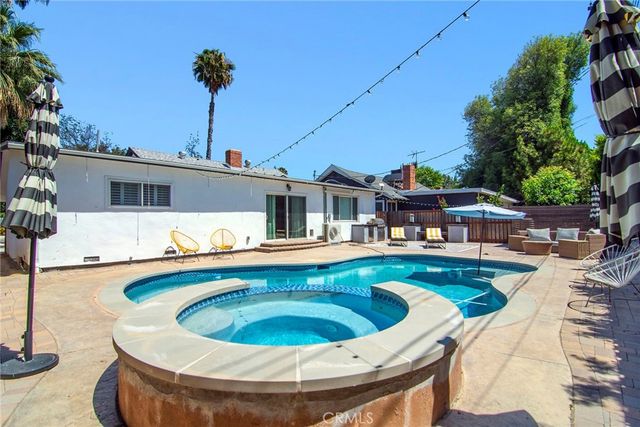 6617 Nevada, Woodland Hills, CA 91303