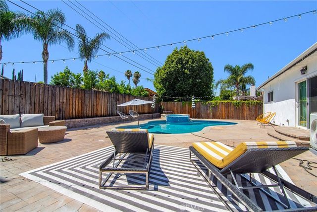 6617 Nevada, Woodland Hills, CA 91303