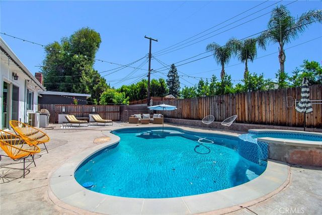 6617 Nevada, Woodland Hills, CA 91303