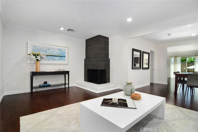 6617 Nevada, Woodland Hills, CA 91303