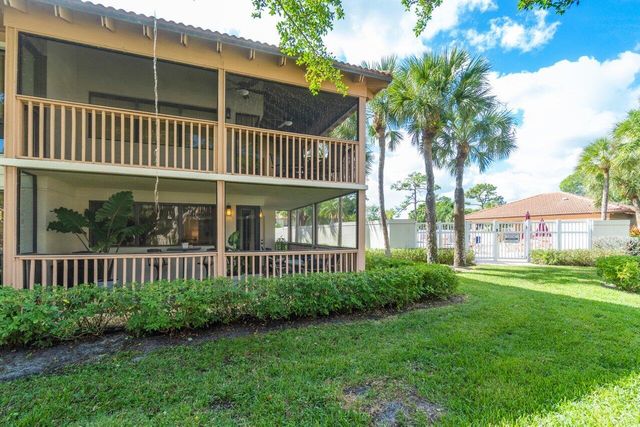 401 BRACKENWOOD Lane S, Palm Beach Gardens, FL 33418