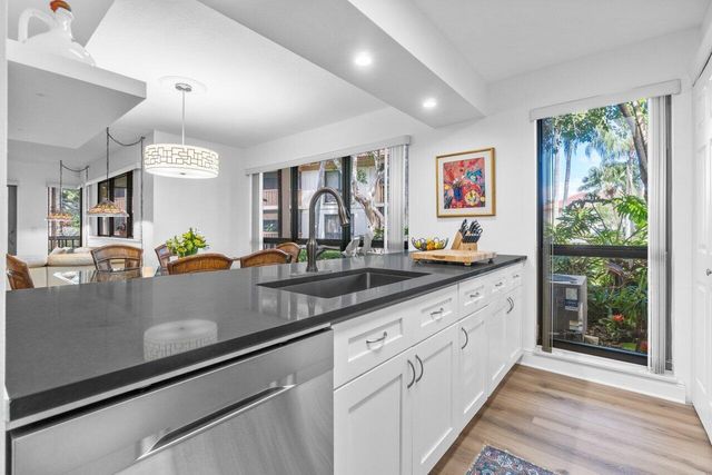 401 BRACKENWOOD Lane S, Palm Beach Gardens, FL 33418
