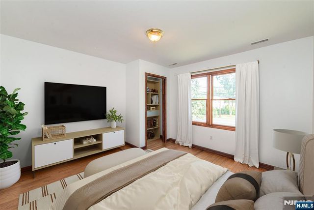 728 Prospect Street, Glen Rock, NJ 07452