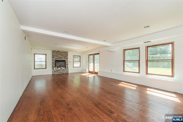 728 Prospect Street, Glen Rock, NJ 07452