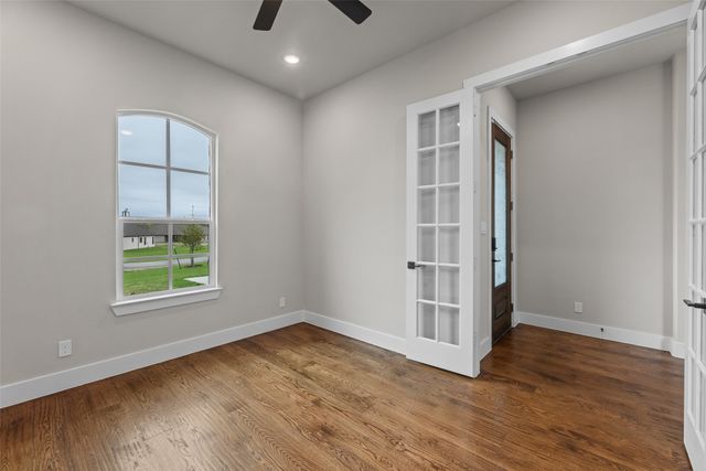 1090 Julian Drive, Van Alstyne, TX 75495