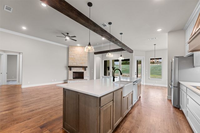 1090 Julian Drive, Van Alstyne, TX 75495