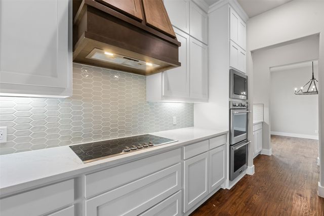 1090 Julian Drive, Van Alstyne, TX 75495