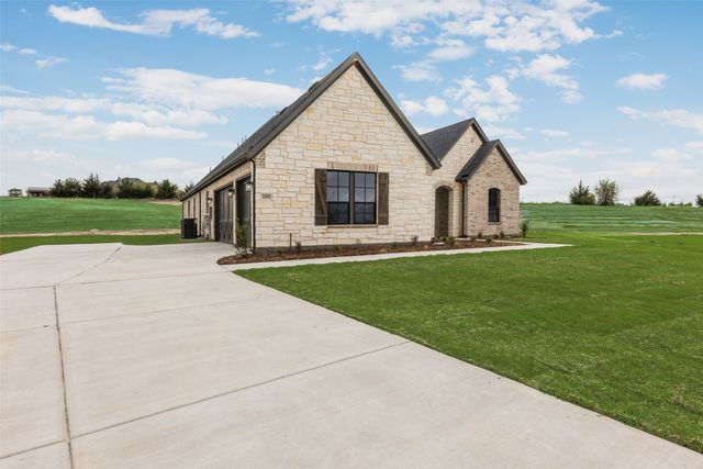 1090 Julian Drive, Van Alstyne, TX 75495