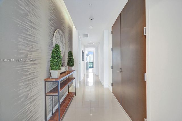 3250 NE 188th Street 501, Aventura, FL 33180