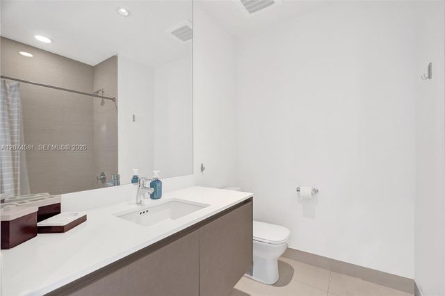 3250 NE 188th Street 501, Aventura, FL 33180