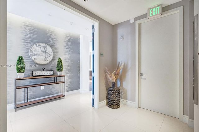 3250 NE 188th Street 501, Aventura, FL 33180