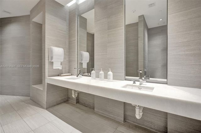 3250 NE 188th Street 501, Aventura, FL 33180