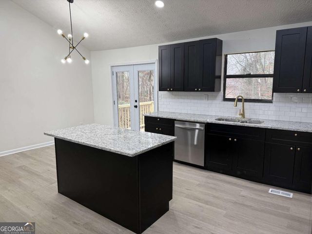 4035 Shane Trail, Ellenwood, GA 30294