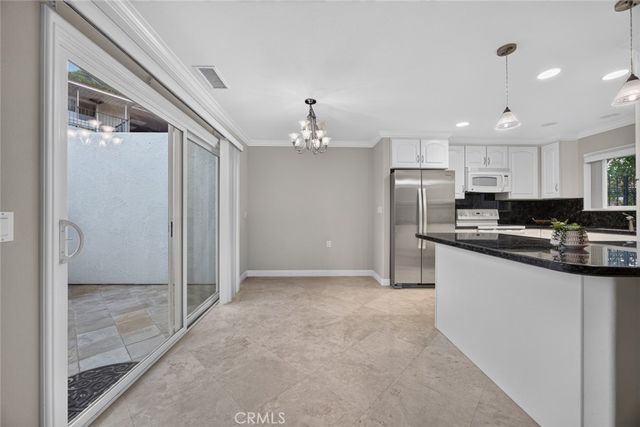 2262 Via Puerta D, Laguna Woods, CA 92637
