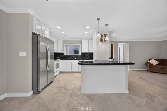 2262 Via Puerta D, Laguna Woods, CA 92637