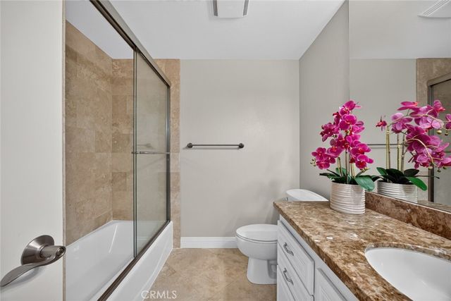 2262 Via Puerta D, Laguna Woods, CA 92637