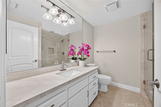 2262 Via Puerta D, Laguna Woods, CA 92637