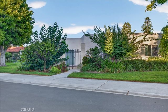 2262 Via Puerta D, Laguna Woods, CA 92637