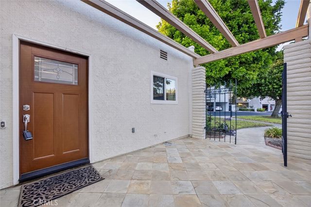 2262 Via Puerta D, Laguna Woods, CA 92637