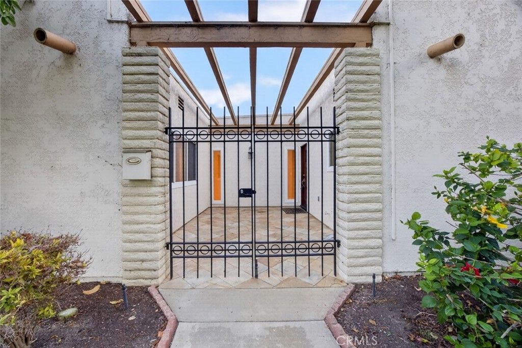 2262 Via Puerta D, Laguna Woods, CA 92637 — photo 5