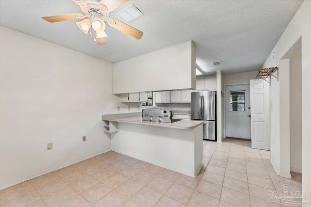 6748 Liberty St, Navarre, FL 32566
