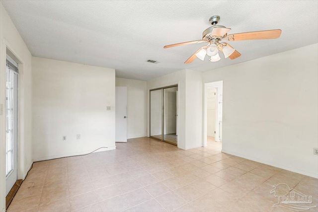 6748 Liberty St, Navarre, FL 32566