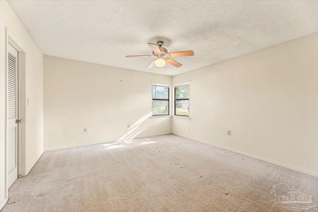 6748 Liberty St, Navarre, FL 32566